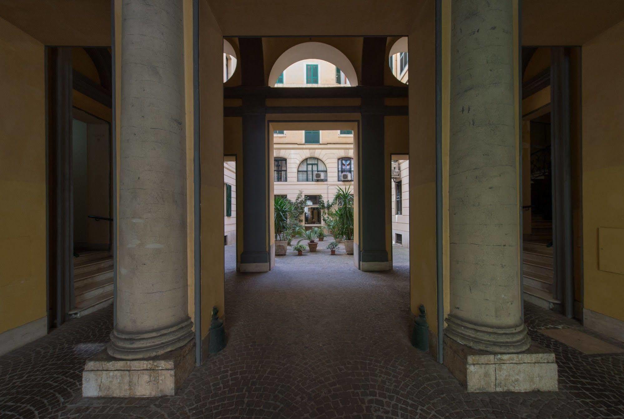 A Peace Of Gasthuis Rome